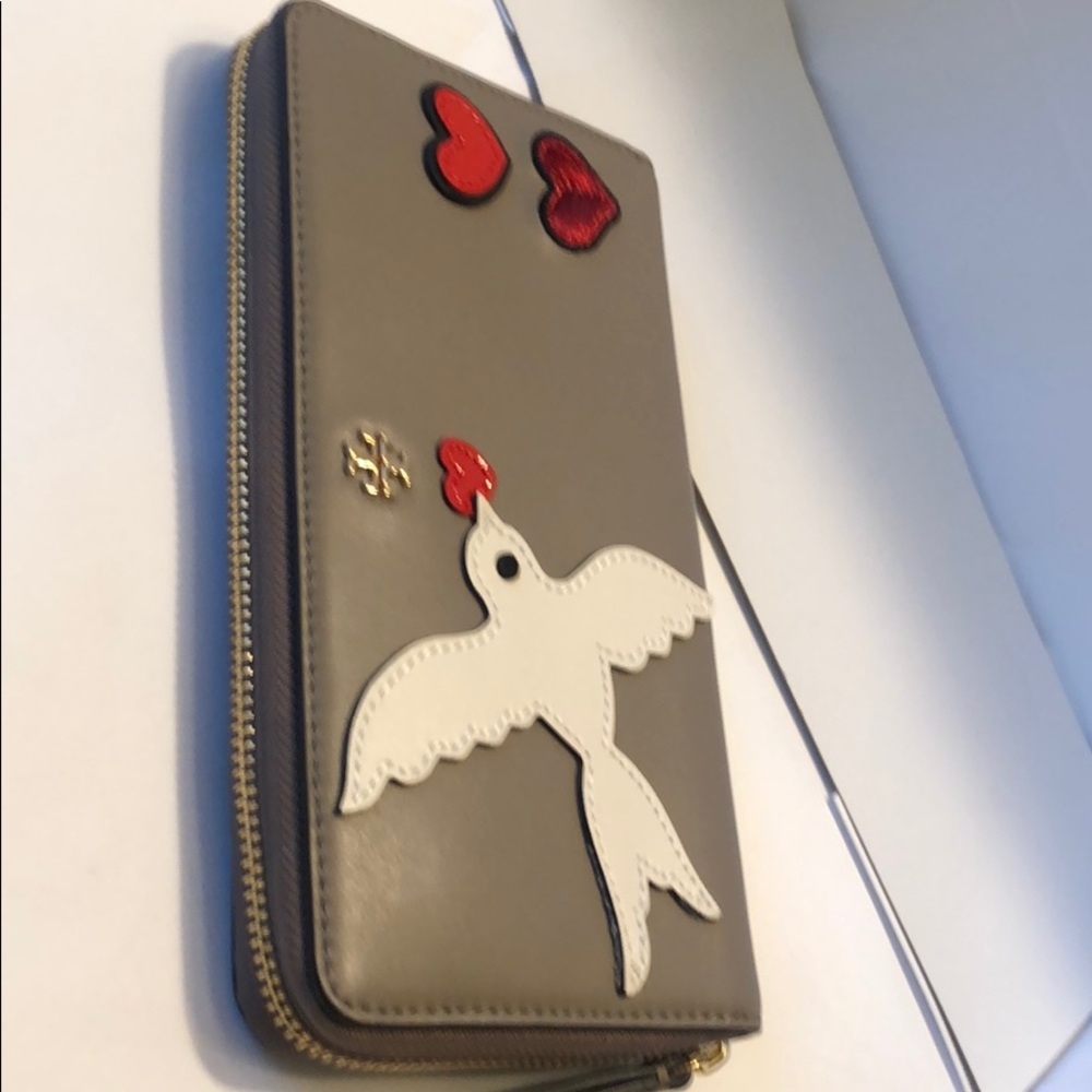 Tory Burch wallet